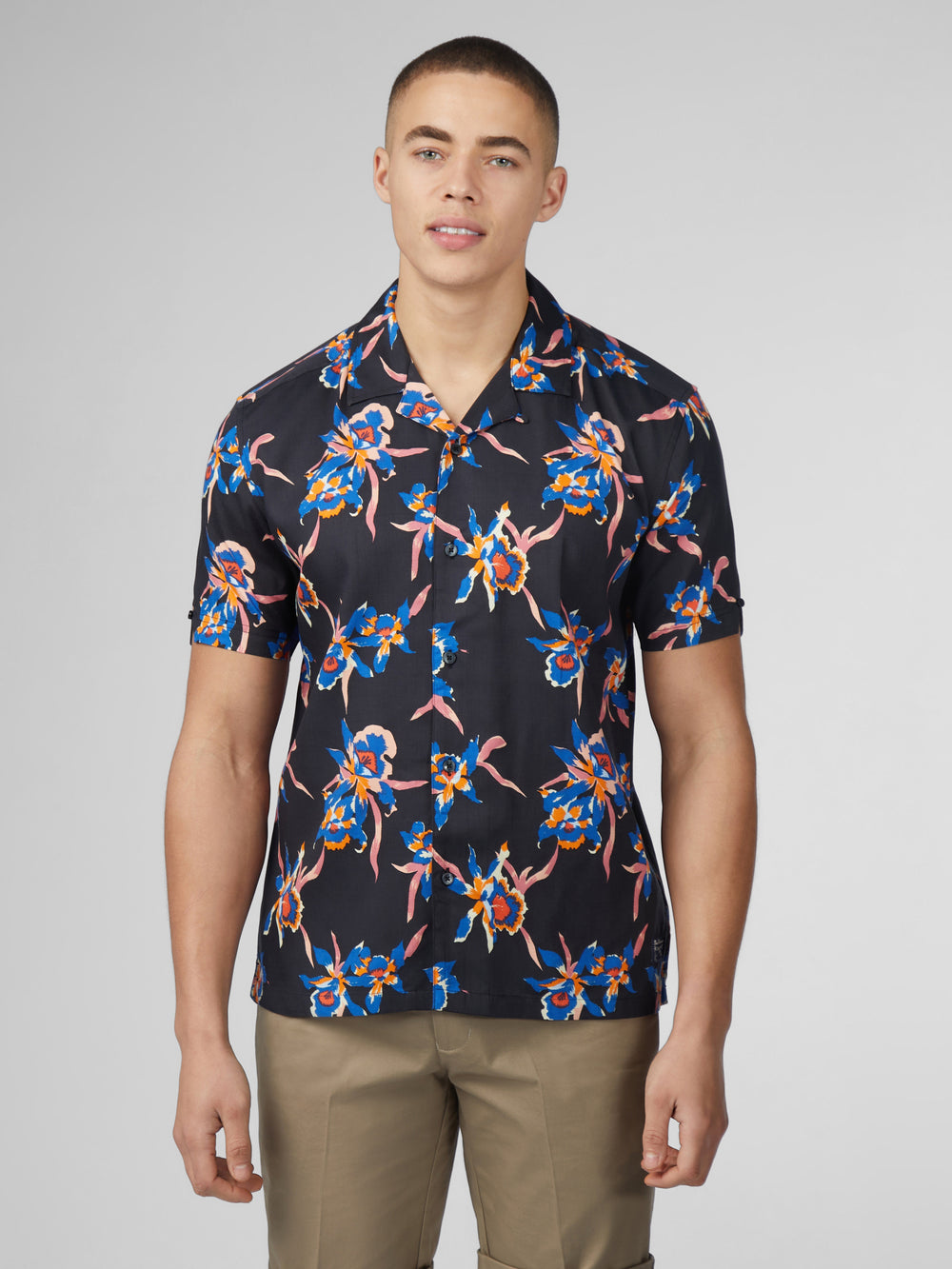 Ben Sherman Signature Botanical Print Shirts Black | 763250-UVI