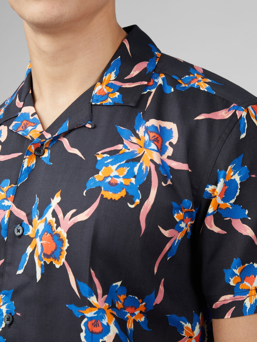 Ben Sherman Signature Botanical Print Shirts Black | 763250-UVI